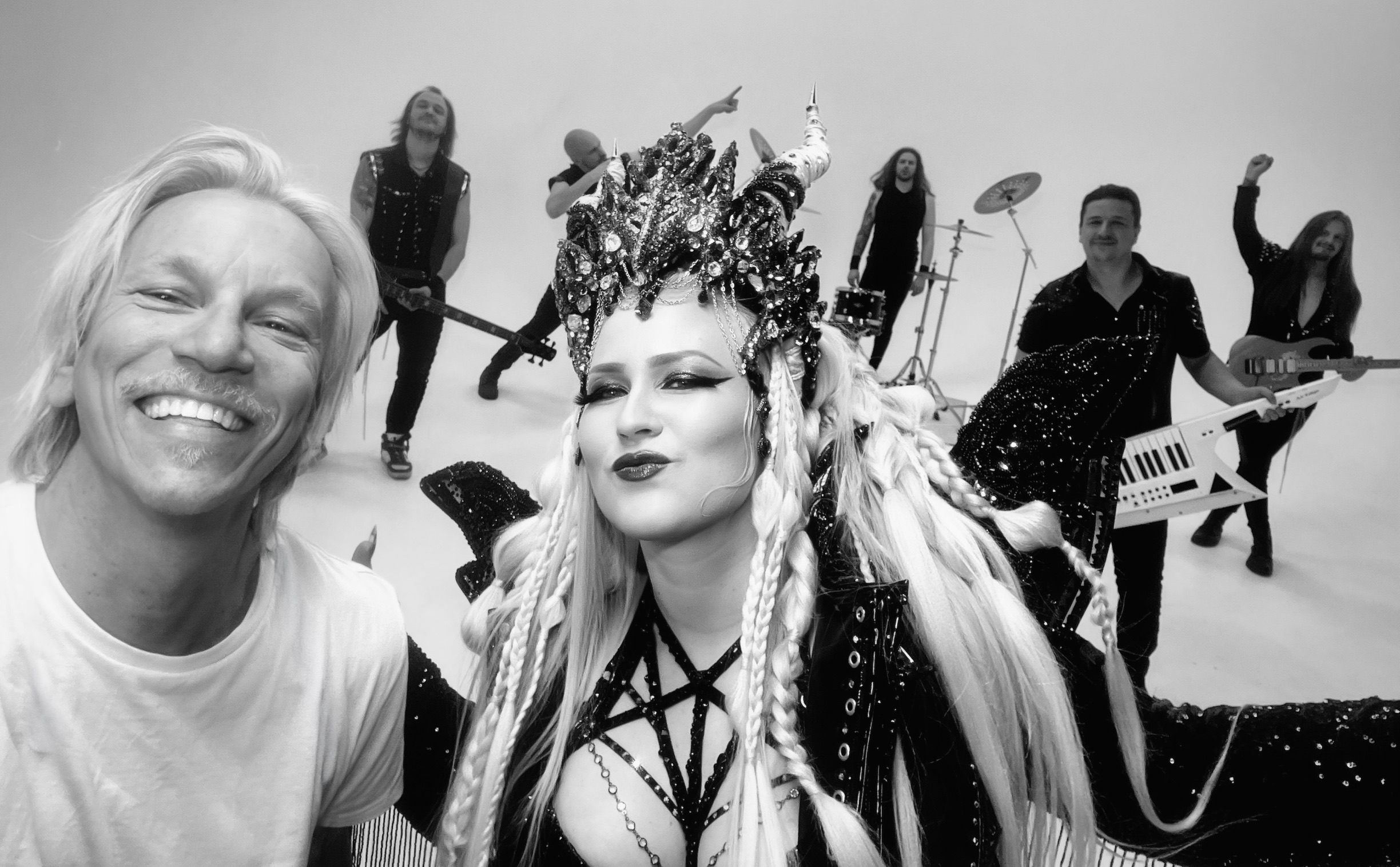 Patric Ullaeus with Battle Beast on set